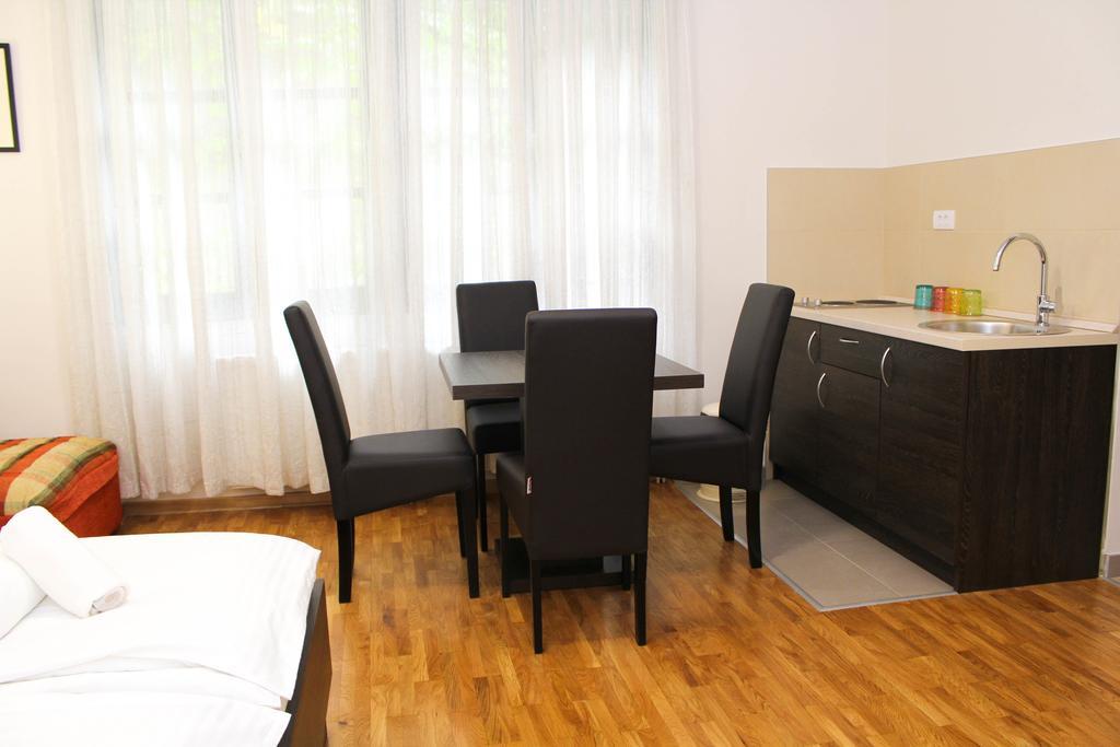 Wake Up Apartments And Rooms Beograd Eksteriør bilde